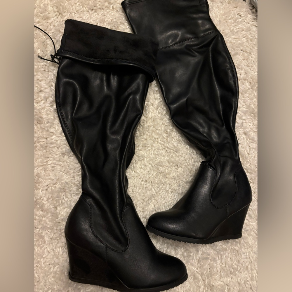 Wide calf, black wedge boot